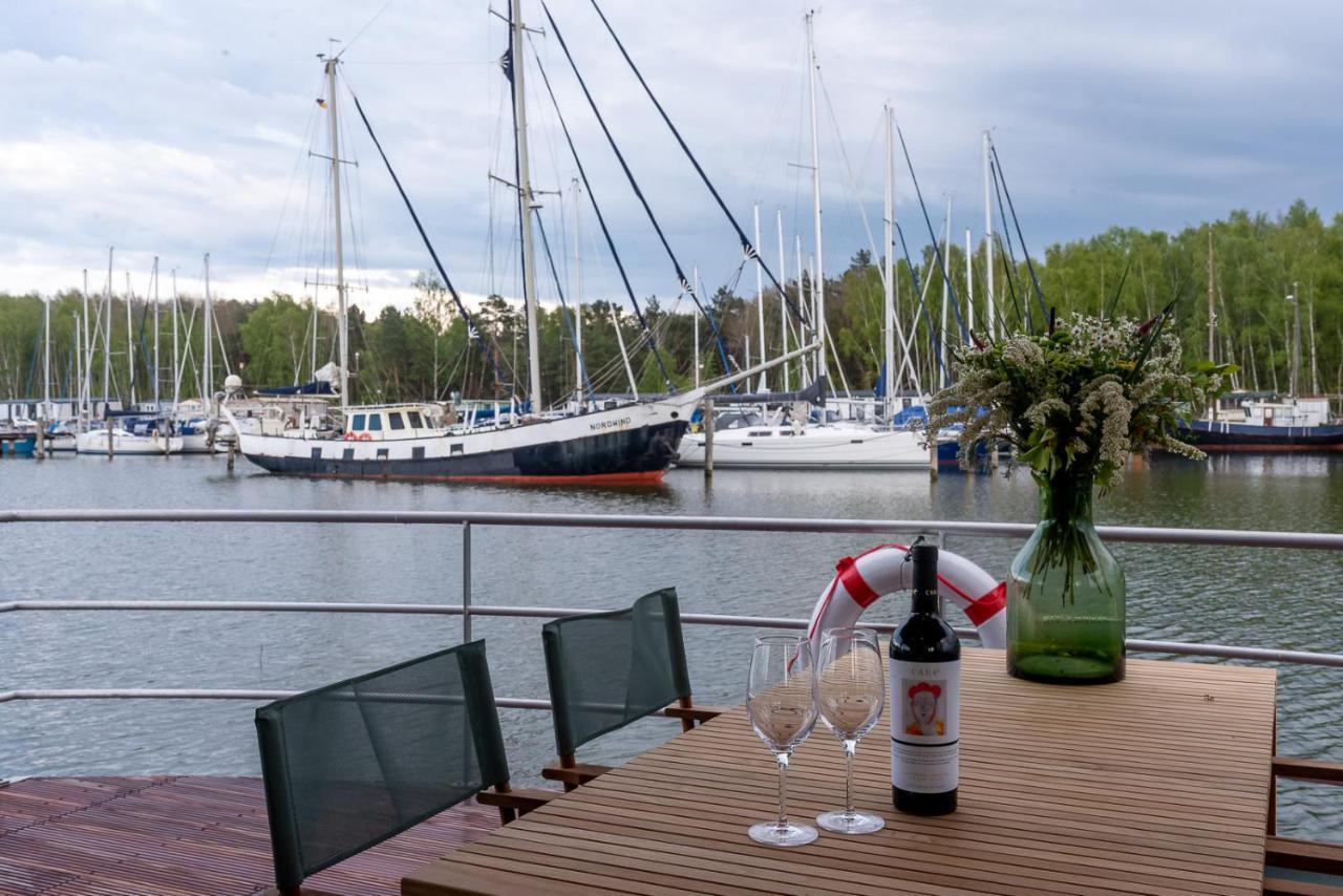 Hausboote Mitten Im Naturschutzgebiet Auf Usedom Vila Peenemunde Exterior foto